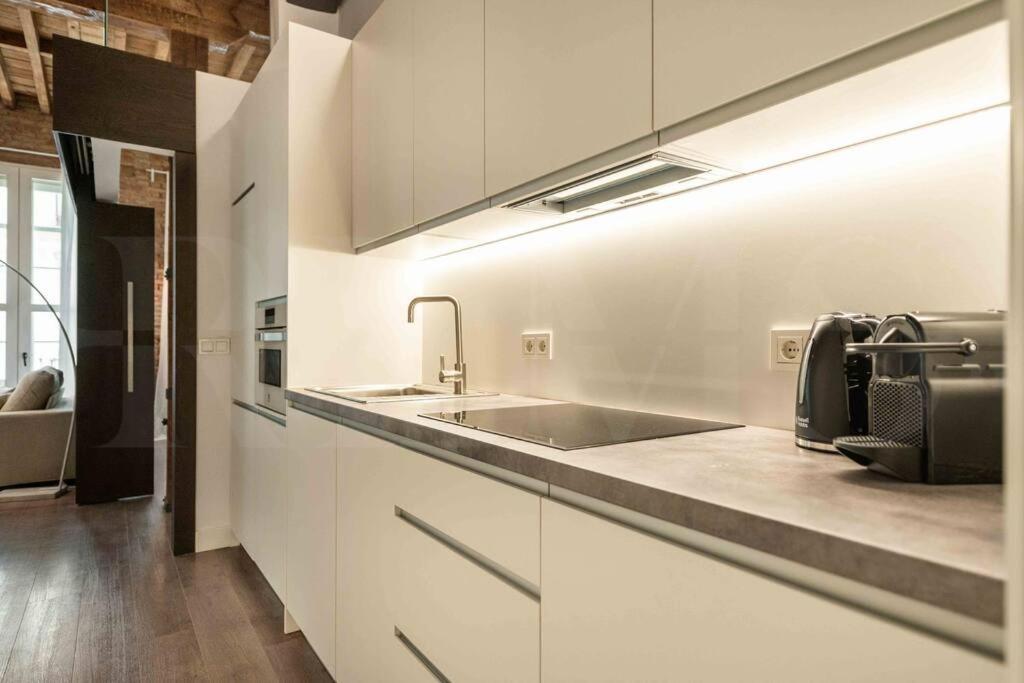 Eclectic & Elegant Apartment By Rems Málaga Buitenkant foto
