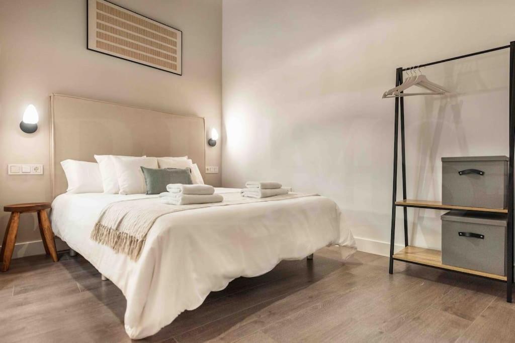 Eclectic & Elegant Apartment By Rems Málaga Buitenkant foto