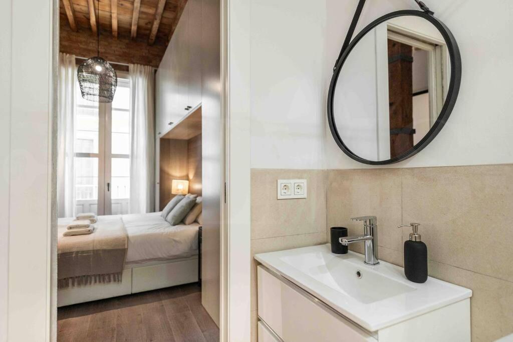 Eclectic & Elegant Apartment By Rems Málaga Buitenkant foto